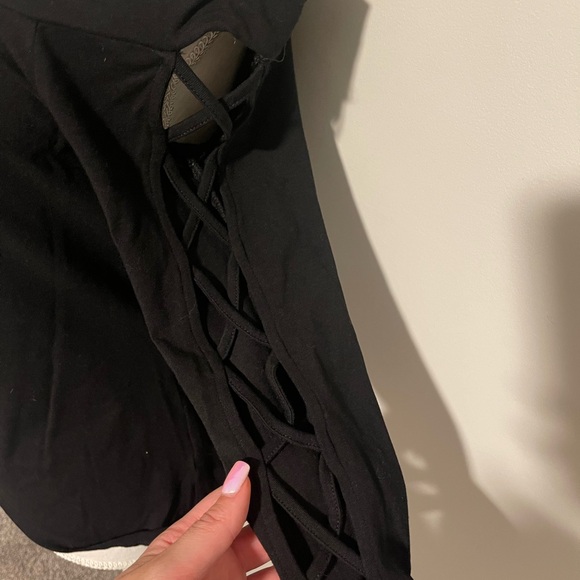 Express off the shoulder black top - Picture 2 of 3